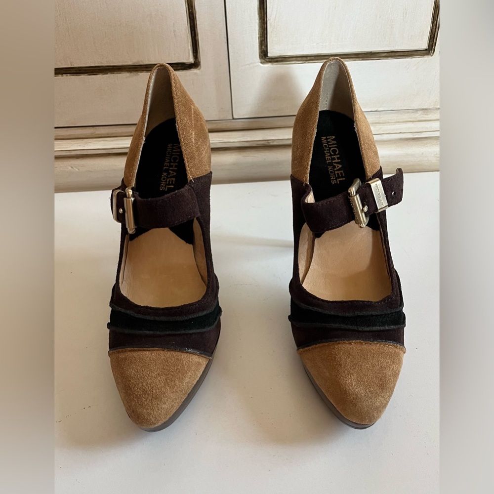 MICHAEL Michael Kors Brown Tan Black Suede Maryjane Gold buckle Pump Size 6.5 - Picture 10 of 16